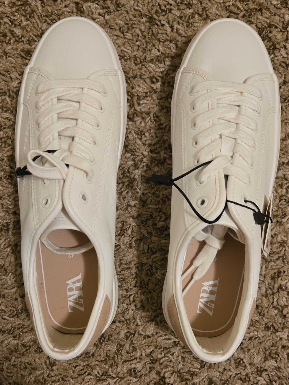 ZARA Off-White Low-Top Lace-Up Sneakers